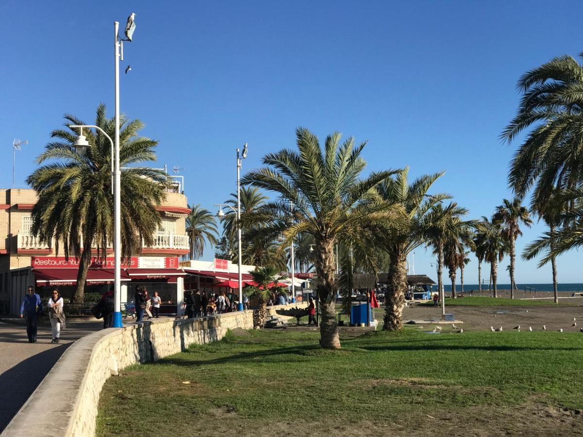 Malaga Beach House, 2 City Bikes, 2 Children'S Bikes, Wifi, Big Terrace, Bbq, Family, Childfriendly Extérieur photo