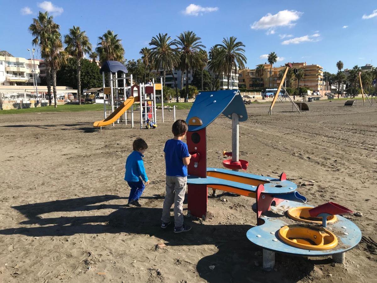 Malaga Beach House, 2 City Bikes, 2 Children'S Bikes, Wifi, Big Terrace, Bbq, Family, Childfriendly Extérieur photo